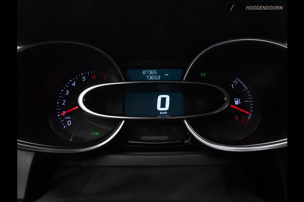 Renault Clio 0.9 TCe Limited Sport (PARKEERSENSOREN,NAVIGATIE,LM-VELGEN,CRUISE CONTROL,SPORTSTOELEN,KEYLESS START,TOPCONDITIE)