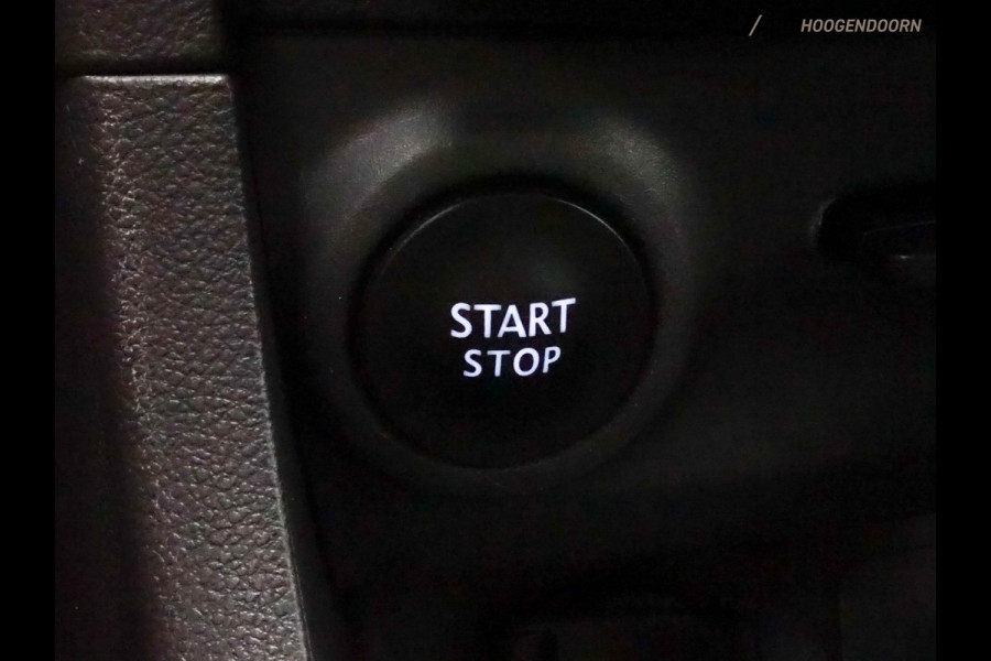 Renault Clio 0.9 TCe Limited Sport (PARKEERSENSOREN,NAVIGATIE,LM-VELGEN,CRUISE CONTROL,SPORTSTOELEN,KEYLESS START,TOPCONDITIE)