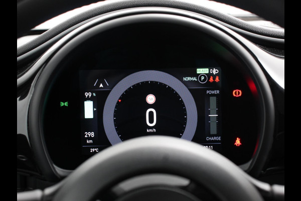 Fiat 500 Urban 42 kWh Airco Climatronic 360 Camera Stoelverwarming Keyless Wireless CarPlay Dodehoek Assistant 85 kW Charger Actieradius 320km WLTP