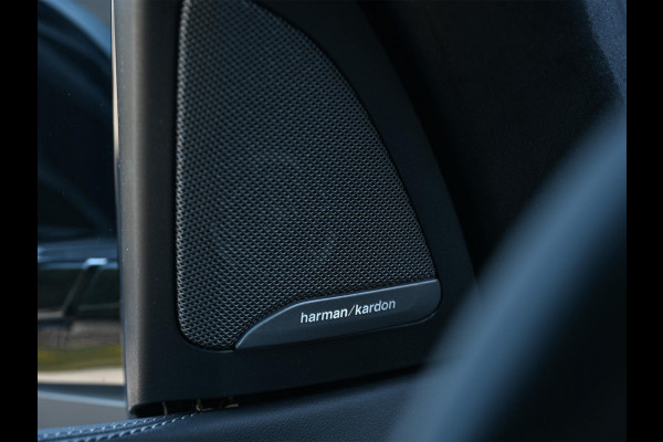 BMW X7 xDrive40i High Executive 7P | Panoramadak | Alcantara Hemel | Harman/Kardon | Iconic Glow | Stoelventilatie + Massage | Actice Cruise | Ambiance Interieur | HUD | Luchtvering |