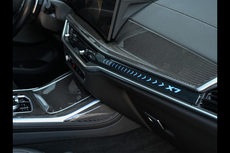 BMW X7 xDrive40i High Executive 7P | Panoramadak | Alcantara Hemel | Harman/Kardon | Iconic Glow | Stoelventilatie + Massage | Actice Cruise | Ambiance Interieur | HUD | Luchtvering |