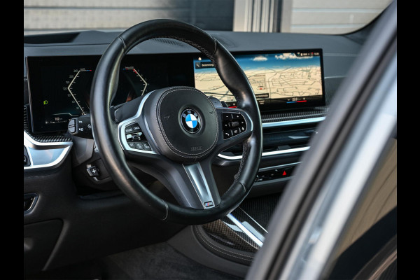 BMW X7 xDrive40i High Executive 7P | Panoramadak | Alcantara Hemel | Harman/Kardon | Iconic Glow | Stoelventilatie + Massage | Actice Cruise | Ambiance Interieur | HUD | Luchtvering |