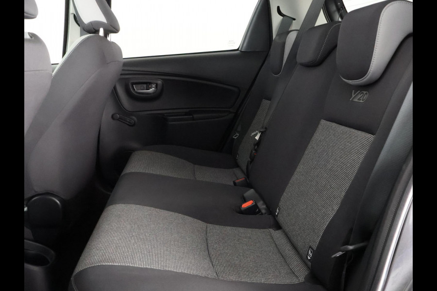 Toyota Yaris 1.5 Hybrid Y20 | Camera | Privacy Glass | Climate Control | Lichtmetalen velgen |
