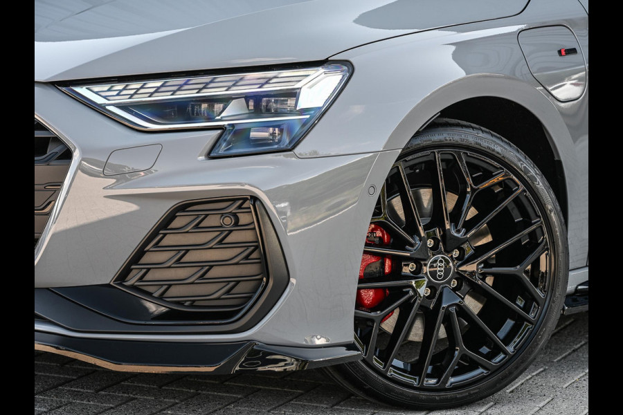 Audi A3 Sportback 45 TFSI e S edition Competition | Nardo Grey | Panoramadak | 5 jr garantie | Ambiance interieur | Sonos Sound | Active Cruise | S-Seats + Memory | Head-Up | Camera | Stoelverwarming | Keyless |