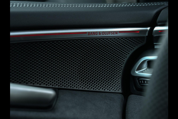 Audi A6 Avant 2.0 e-hybrid quattro S edition Competition | Panoramadak | B&O | Achterasbesturing | Ambiance Interieur | 360 Camera | Trekhaak | Memory-Seats | Stoelverwarming | Passagiers Display | Active Cruise |