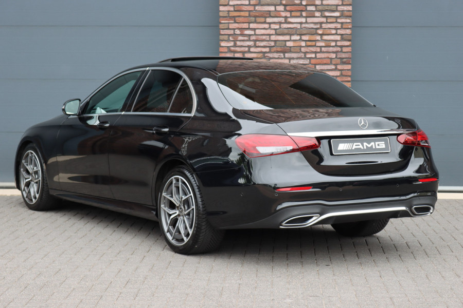 Mercedes-Benz E-Klasse 220 d AMG Line | Schuifdak | Dodehoekassistent | Camera | Augmented Reality | Sfeerverlichting | Stoelverwarming | High Perf. LED |