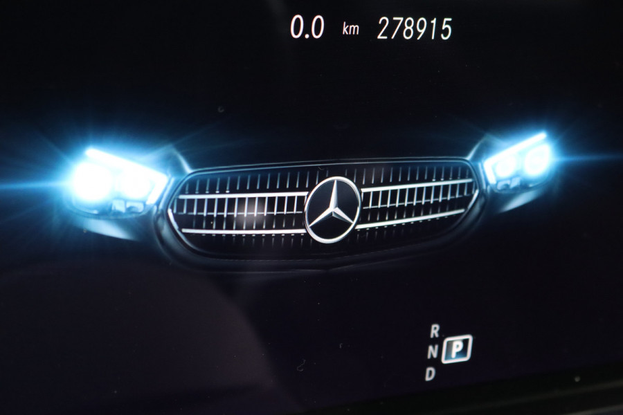 Mercedes-Benz E-Klasse 220 d AMG Line | Schuifdak | Dodehoekassistent | Camera | Augmented Reality | Sfeerverlichting | Stoelverwarming | High Perf. LED |