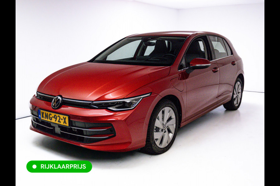 Volkswagen Golf 1.5 eHybrid Style Edition | Camera | Travel assist | Stuur- & stoelverwarm. Stoelventilatie | Elec. verst. best. stoel | Headup, Sfeerverlichting, IQ Led, Lederen bekleding, Incl. winterset op LMV