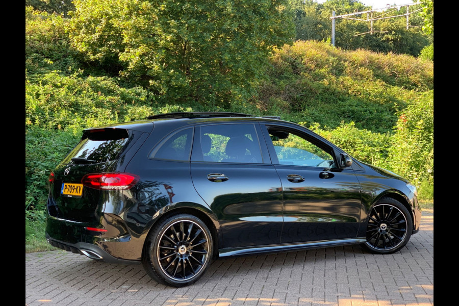 Mercedes-Benz B-Klasse 200 B200 Premium Plus AMG PANO BURMEISTER FULL !