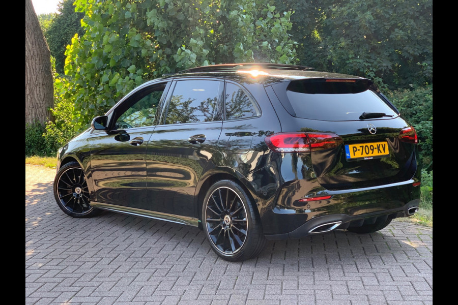Mercedes-Benz B-Klasse 200 B200 Premium Plus AMG PANO BURMEISTER FULL !