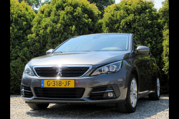 Peugeot 308 1.2 PureTech Exec. * Ecc * Pdc * Pano.dak *