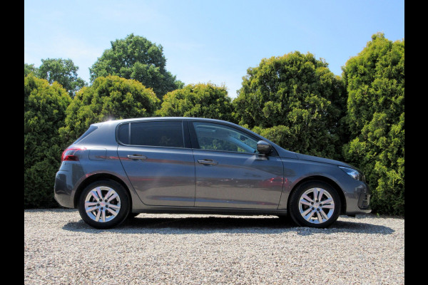 Peugeot 308 1.2 PureTech Exec. * Ecc * Pdc * Pano.dak *