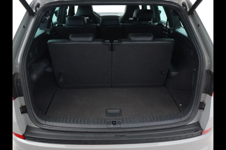Škoda Kodiaq 1.5 TSI SPORTLINE 7-PERSOONS STEEL GREY + TREKHAAK | PANORAMA | VIRTUAL | STOELVERW. | CANTON