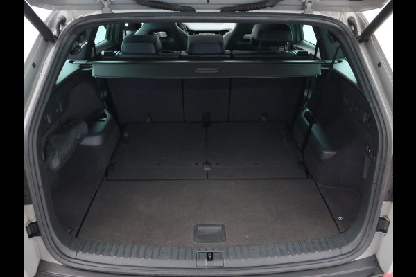 Škoda Kodiaq 1.5 TSI SPORTLINE 7-PERSOONS STEEL GREY + TREKHAAK | PANORAMA | VIRTUAL | STOELVERW. | CANTON