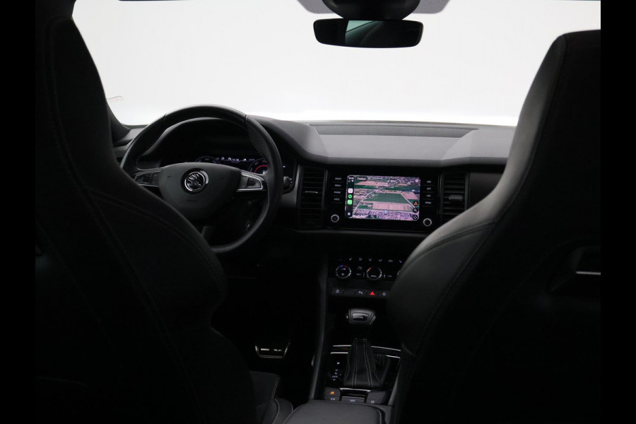 Škoda Kodiaq 1.5 TSI SPORTLINE 7-PERSOONS STEEL GREY + TREKHAAK | PANORAMA | VIRTUAL | STOELVERW. | CANTON