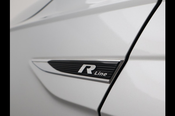 Volkswagen Polo 1.0 TSI R-LINE EDITION + APPLE CARPLAY | ANDROID | ADAPTIVE CRUISE CONTROL | DAB | PRIVACY GLASS