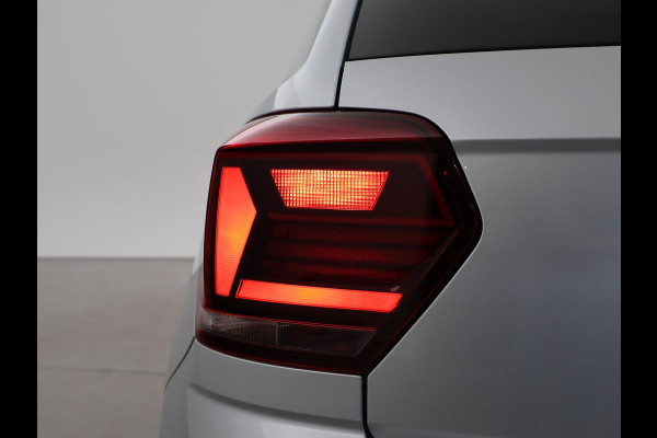Volkswagen Polo 1.0 TSI R-LINE EDITION + APPLE CARPLAY | ANDROID | ADAPTIVE CRUISE CONTROL | DAB | PRIVACY GLASS