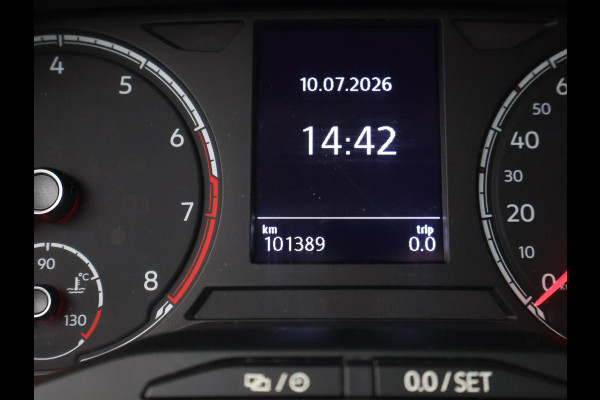Volkswagen Polo 1.0 TSI R-LINE EDITION + APPLE CARPLAY | ANDROID | ADAPTIVE CRUISE CONTROL | DAB | PRIVACY GLASS