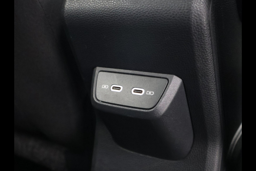 Volkswagen Polo 1.0 TSI R-LINE EDITION + APPLE CARPLAY | ANDROID | ADAPTIVE CRUISE CONTROL | DAB | PRIVACY GLASS