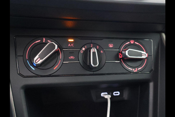 Volkswagen Polo 1.0 TSI R-LINE EDITION + APPLE CARPLAY | ANDROID | ADAPTIVE CRUISE CONTROL | DAB | PRIVACY GLASS