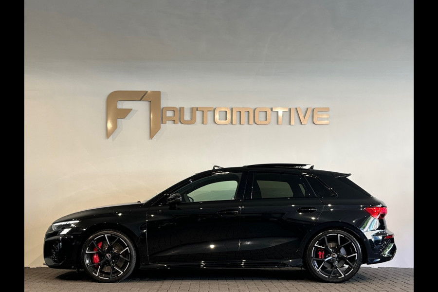 Audi RS3 Sportback 2.5 TFSI quattro Pano|HuD|Memory|Massage