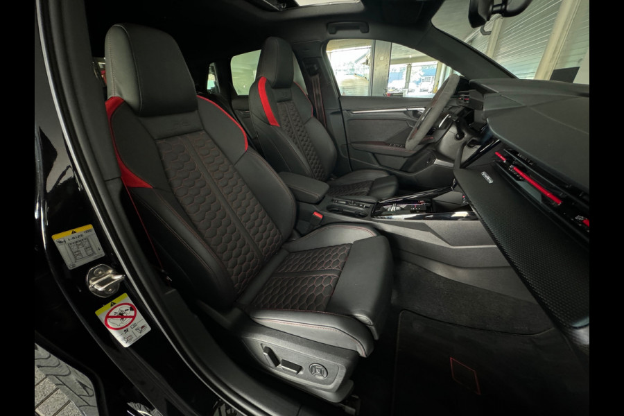Audi RS3 Sportback 2.5 TFSI quattro Pano|HuD|Memory|Massage