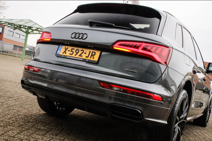 Audi Q5 50 TFSI e Quattro Competition Pro Line S S-Line 299pk Automaat! 1e|DLR|Panoramadak|Virtual Cockpit|LED Matrix|Black|22inch