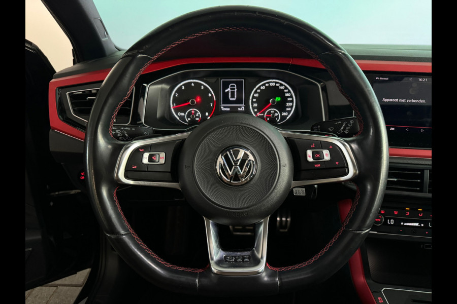 Volkswagen Polo 2.0 TSI GTI Pano|CarPlay|Beats|Stoelverwarming