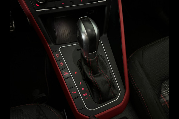 Volkswagen Polo 2.0 TSI GTI Pano|CarPlay|Beats|Stoelverwarming
