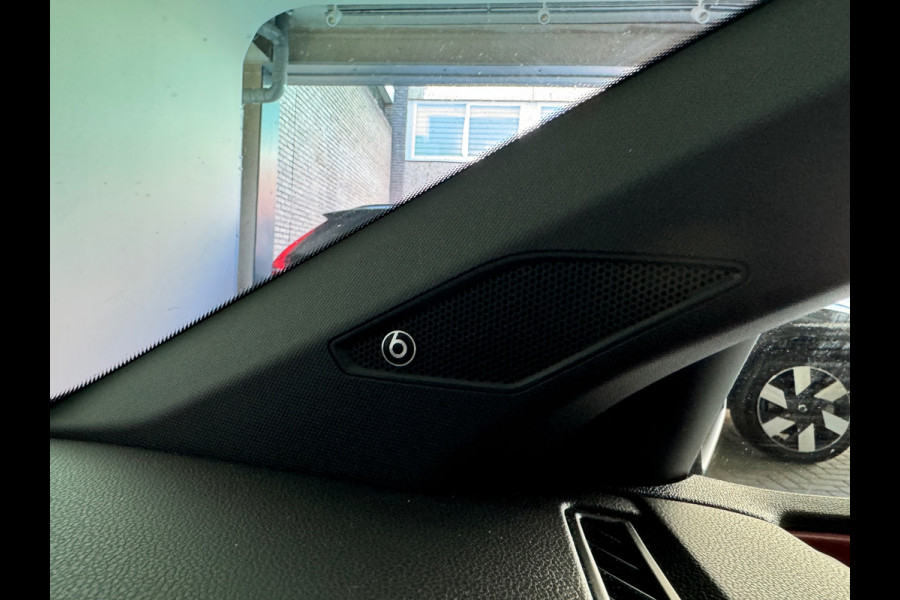 Volkswagen Polo 2.0 TSI GTI Pano|CarPlay|Beats|Stoelverwarming