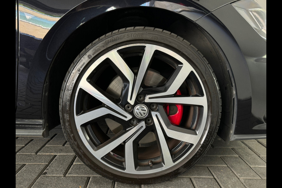 Volkswagen Polo 2.0 TSI GTI Pano|CarPlay|Beats|Stoelverwarming