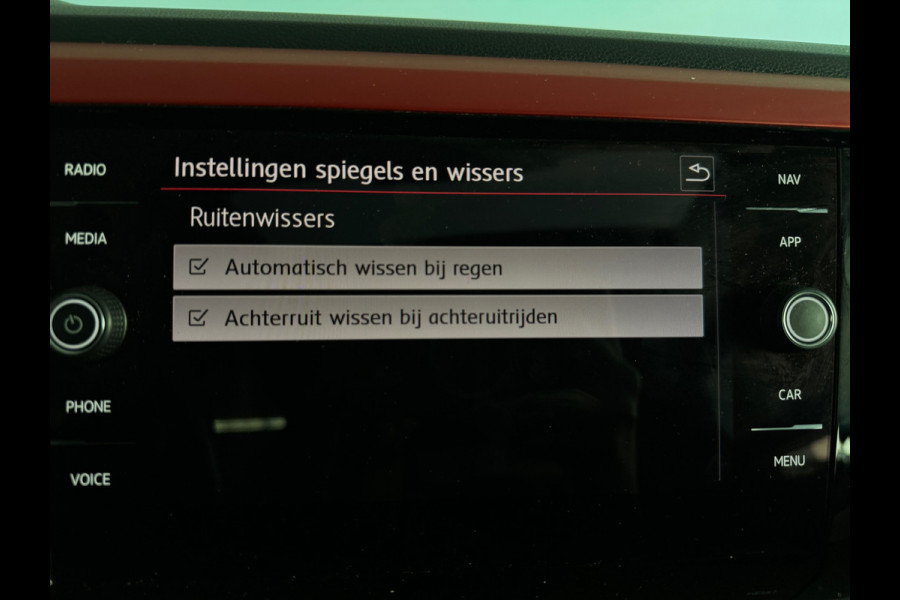 Volkswagen Polo 2.0 TSI GTI Pano|CarPlay|Beats|Stoelverwarming