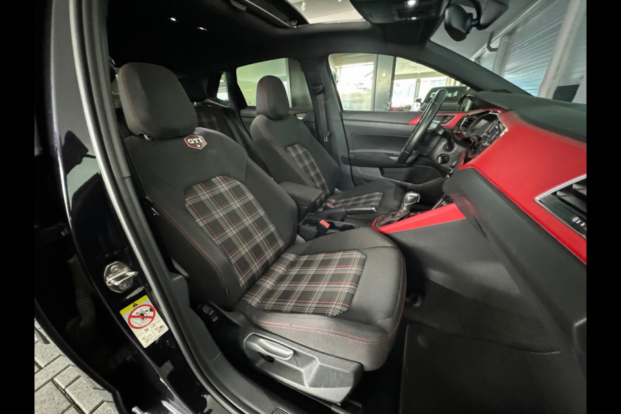 Volkswagen Polo 2.0 TSI GTI Pano|CarPlay|Beats|Stoelverwarming