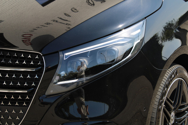 Mercedes-Benz V-Klasse 300d / XXL / AMG / Exclusive / 4-Matic / 6 Pers / Luchtv / Elec Stoel / 360 Cam / Burmester / Vol Opties / NIEUWSTAAT
