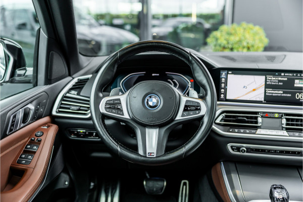 BMW X5 xDrive45e High Executive - M Sport | Panorama | Swarovski | Elek. Trekhaak | Luchtvering