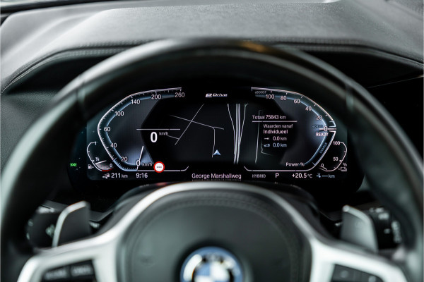 BMW X5 xDrive45e High Executive - M Sport | Panorama | Swarovski | Elek. Trekhaak | Luchtvering