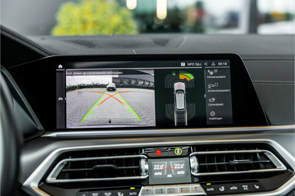 BMW X5 xDrive45e High Executive - M Sport | Panorama | Swarovski | Elek. Trekhaak | Luchtvering