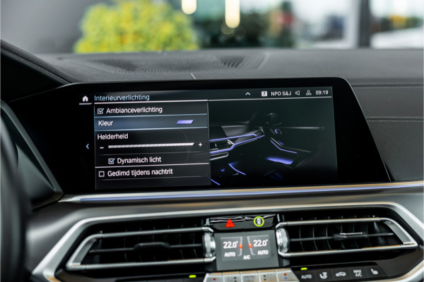 BMW X5 xDrive45e High Executive - M Sport | Panorama | Swarovski | Elek. Trekhaak | Luchtvering