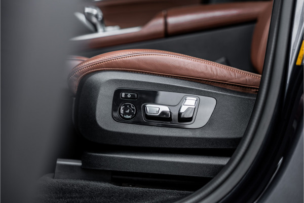 BMW X5 xDrive45e High Executive - M Sport | Panorama | Swarovski | Elek. Trekhaak | Luchtvering
