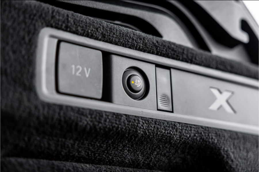 BMW X5 xDrive45e High Executive - M Sport | Panorama | Swarovski | Elek. Trekhaak | Luchtvering