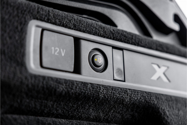 BMW X5 xDrive45e High Executive - M Sport | Panorama | Swarovski | Elek. Trekhaak | Luchtvering