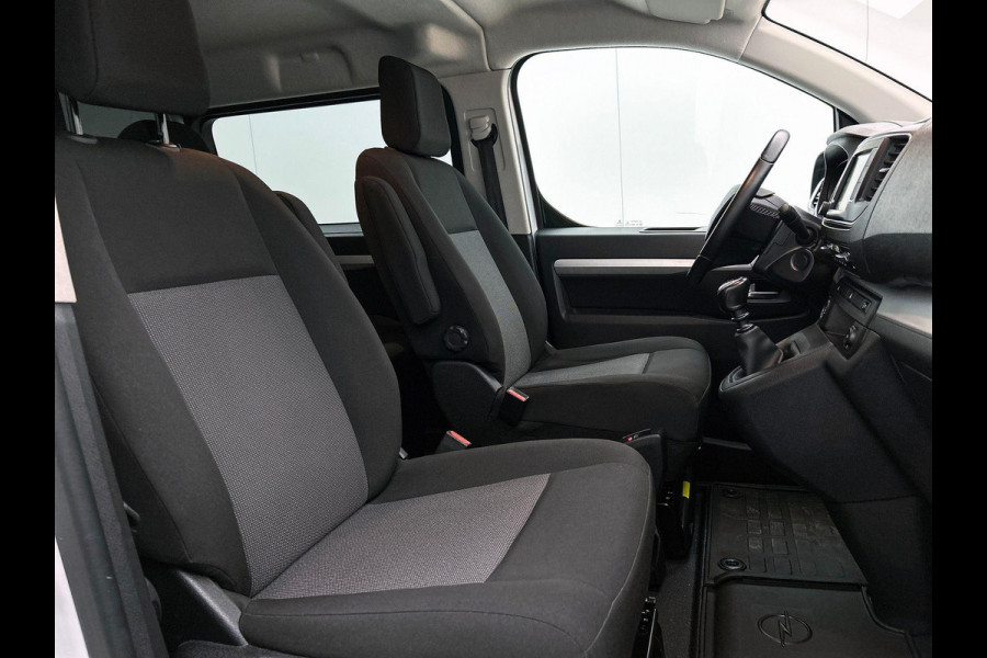 Opel Vivaro 145pk L3H1 Dubbele Cabine Sport Edition Navigatie Climate Control Trekhaak Trekhaak Parkeer sensoren Lichtmetalen Velgen