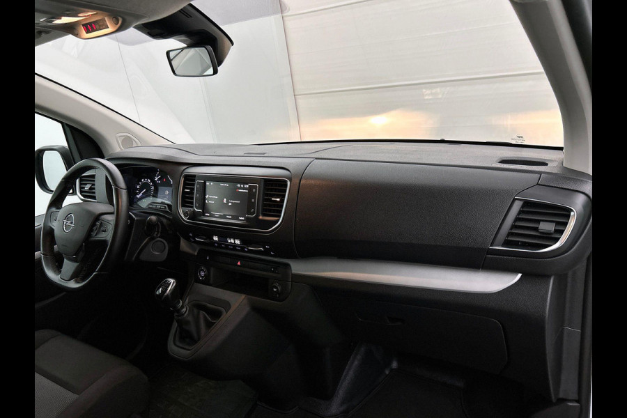Opel Vivaro 145pk L3H1 Dubbele Cabine Sport Edition Navigatie Climate Control Trekhaak Trekhaak Parkeer sensoren Lichtmetalen Velgen