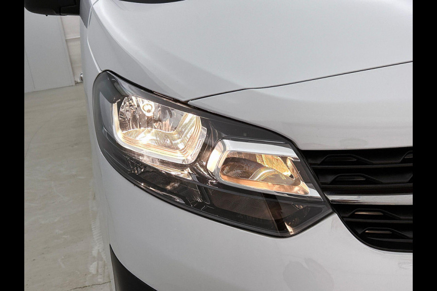 Opel Vivaro 145pk L3H1 Dubbele Cabine Sport Edition Navigatie Climate Control Trekhaak Trekhaak Parkeer sensoren Lichtmetalen Velgen