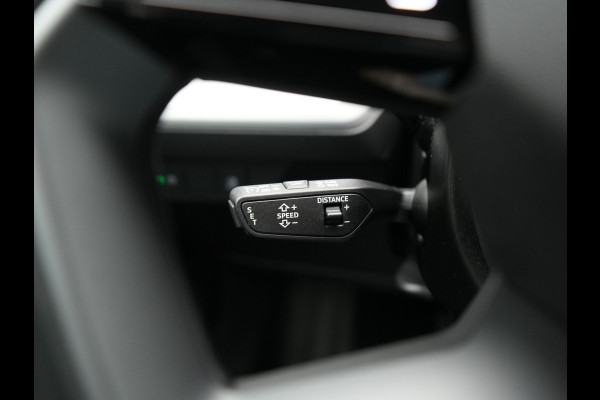 Audi Q4 e-tron 50 quattro Advanced edition 82 kWh 300pk Dealer O.H. | Apple Carplay | Voorstoelen Verwarmd | Navigatie Plus | 19"L.M | LED | Cruise Control | DAB | Virtual |