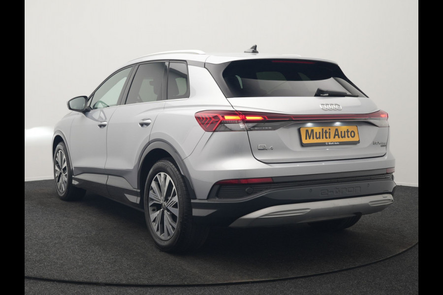 Audi Q4 e-tron 50 quattro Advanced edition 82 kWh 300pk Dealer O.H. | Apple Carplay | Voorstoelen Verwarmd | Navigatie Plus | 19"L.M | LED | Cruise Control | DAB | Virtual |