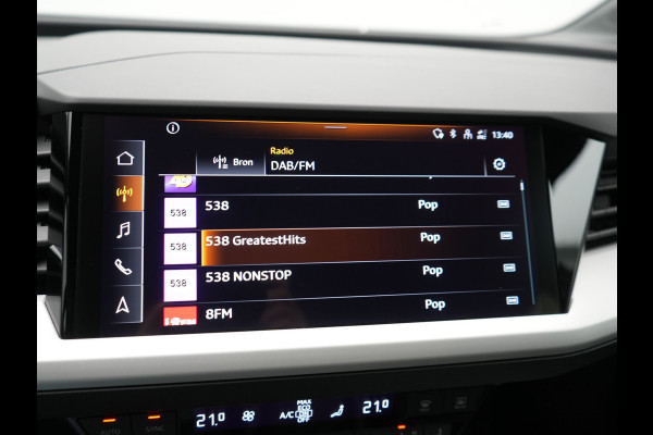 Audi Q4 e-tron 50 quattro Advanced edition 82 kWh 300pk Dealer O.H. | Apple Carplay | Voorstoelen Verwarmd | Navigatie Plus | 19"L.M | LED | Cruise Control | DAB | Virtual |