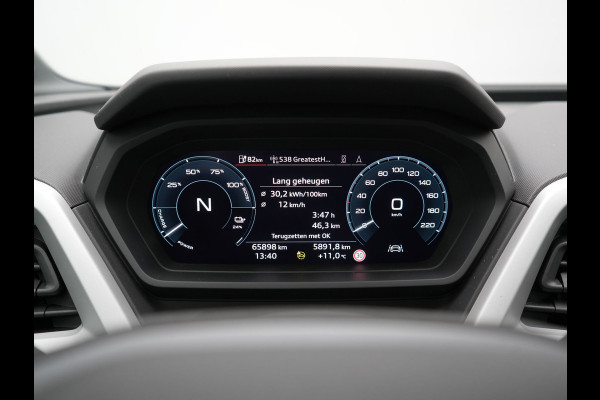 Audi Q4 e-tron 50 quattro Advanced edition 82 kWh 300pk Dealer O.H. | Apple Carplay | Voorstoelen Verwarmd | Navigatie Plus | 19"L.M | LED | Cruise Control | DAB | Virtual |