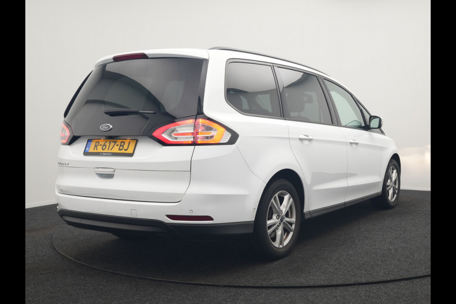 Ford Galaxy 2.0 Titanium Automaat 7 Persoons 241pk | Camera | Apple Carplay | Voorstoelen Verwarmd | Cruise Control | LED Koplampen | Navigatie |