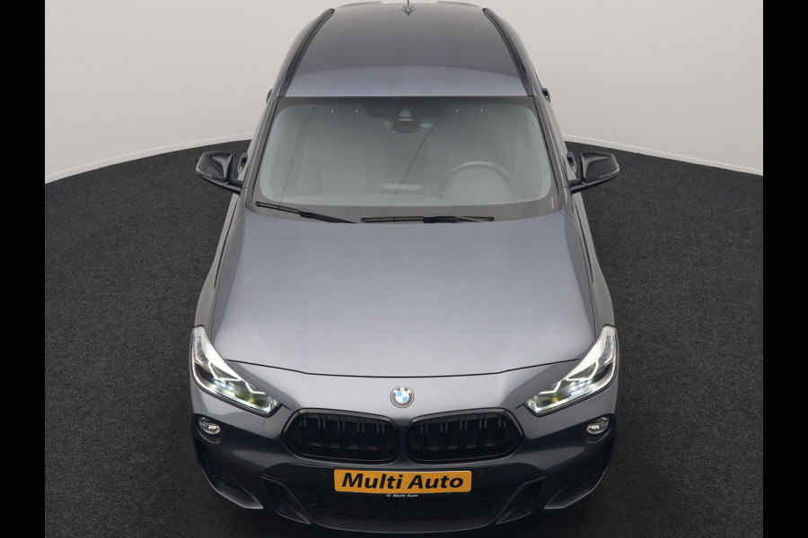 BMW X2 sDrive18i M Sport 140pk Dealer O.H. | Camera | Lederen Sportstoelen Verwarmd | Led Koplampen | Sfeerverlichting | Standkachel | Navigatie | DAB | 19''L.M. |